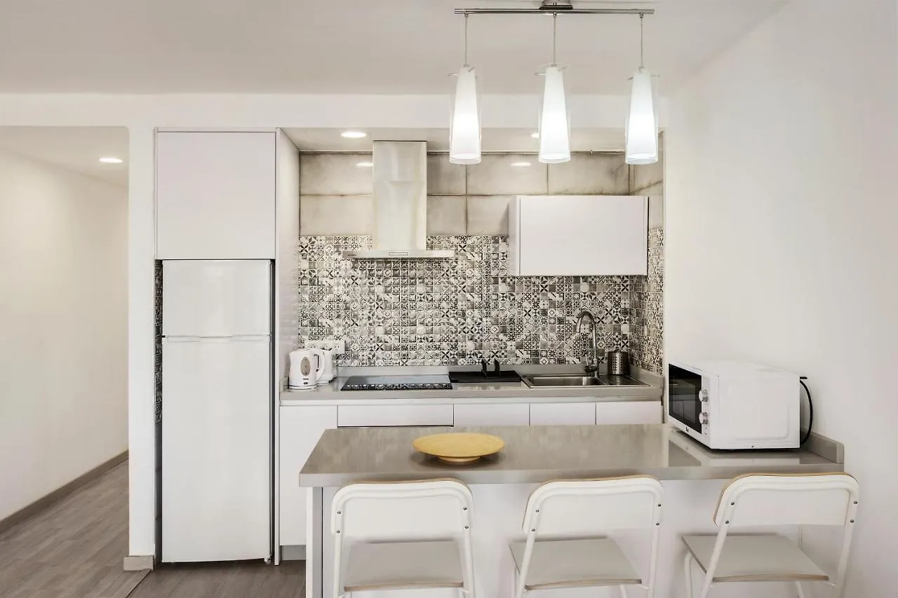 Conylanza Bastian Beach Apartamento Costa Teguise 0*,